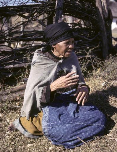 Southern African storyteller : Nohatyula Miyeki, a Xhosa storyteller | Photo credit: Harold Scheub (c 1967 - 1976)