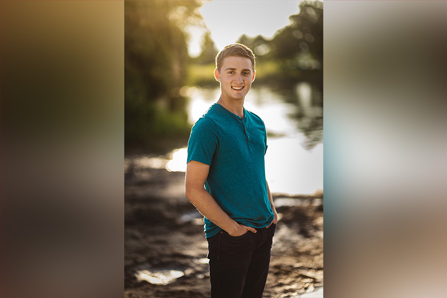 Image of graduated student Jacob Bartelt