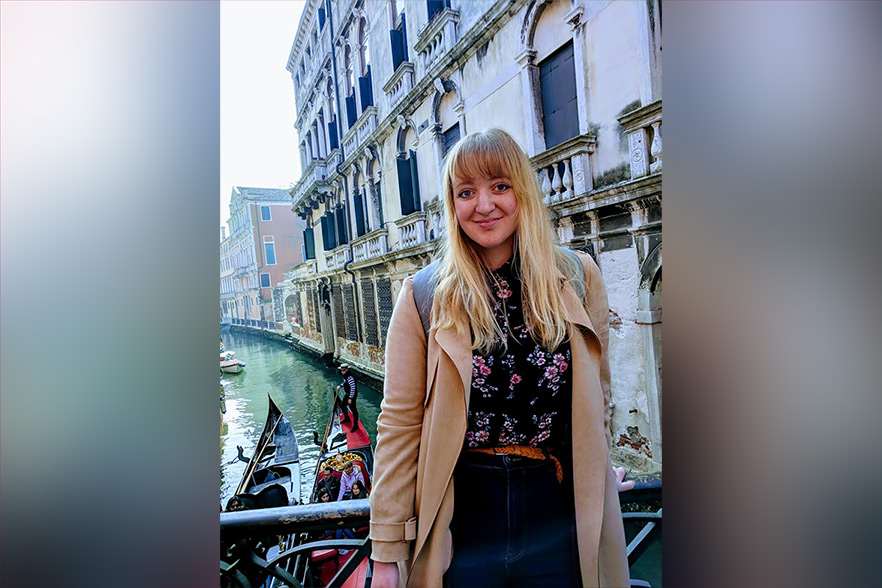 Image of graduated student Laura Kelley