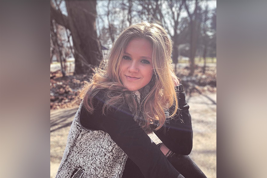 Image of graduated student Hannah Taylor
