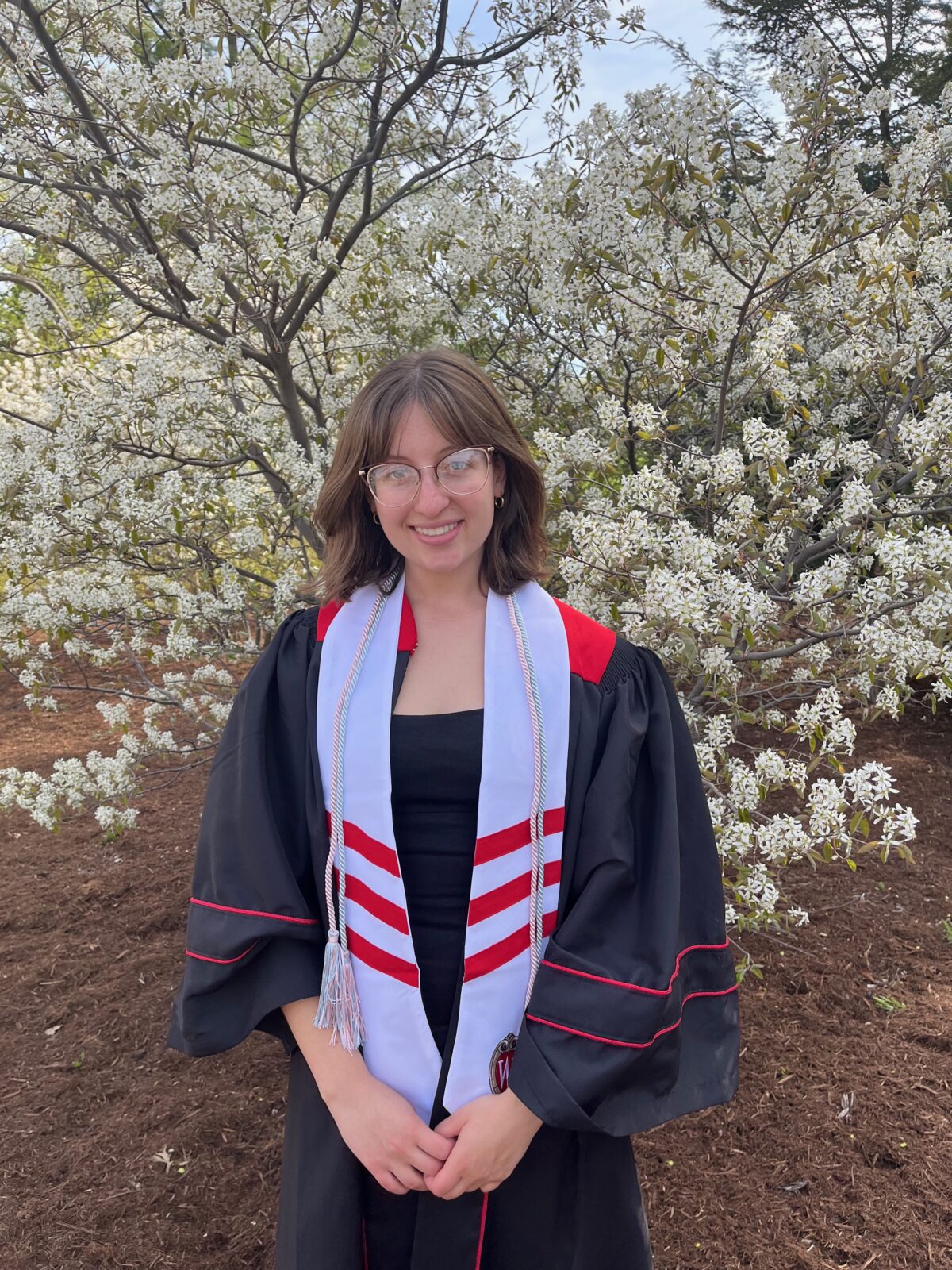 Image of graduated student Maddy McGlone